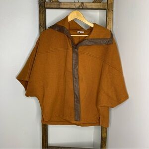 VOY Women's Brown Snap Closure Poncho Size S